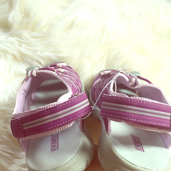 KHOMBU GIRLS LAVENDER/PURPLE VELCRO STRAPS SANDALS - Picture 7 of 8